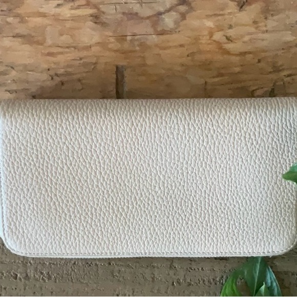 Prada Vitello Daino Leather Long Zip Wallet! - Picture 4 of 9